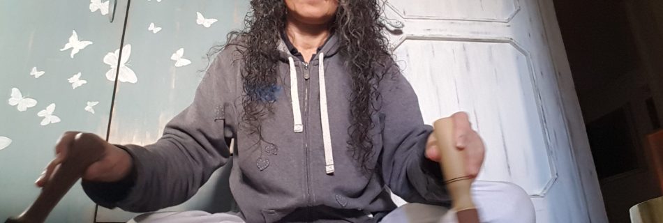 Il Suono che armonizza. Rossana Folla - Sessioni online di Armonizzazione con le ciotole tibetane armoniche